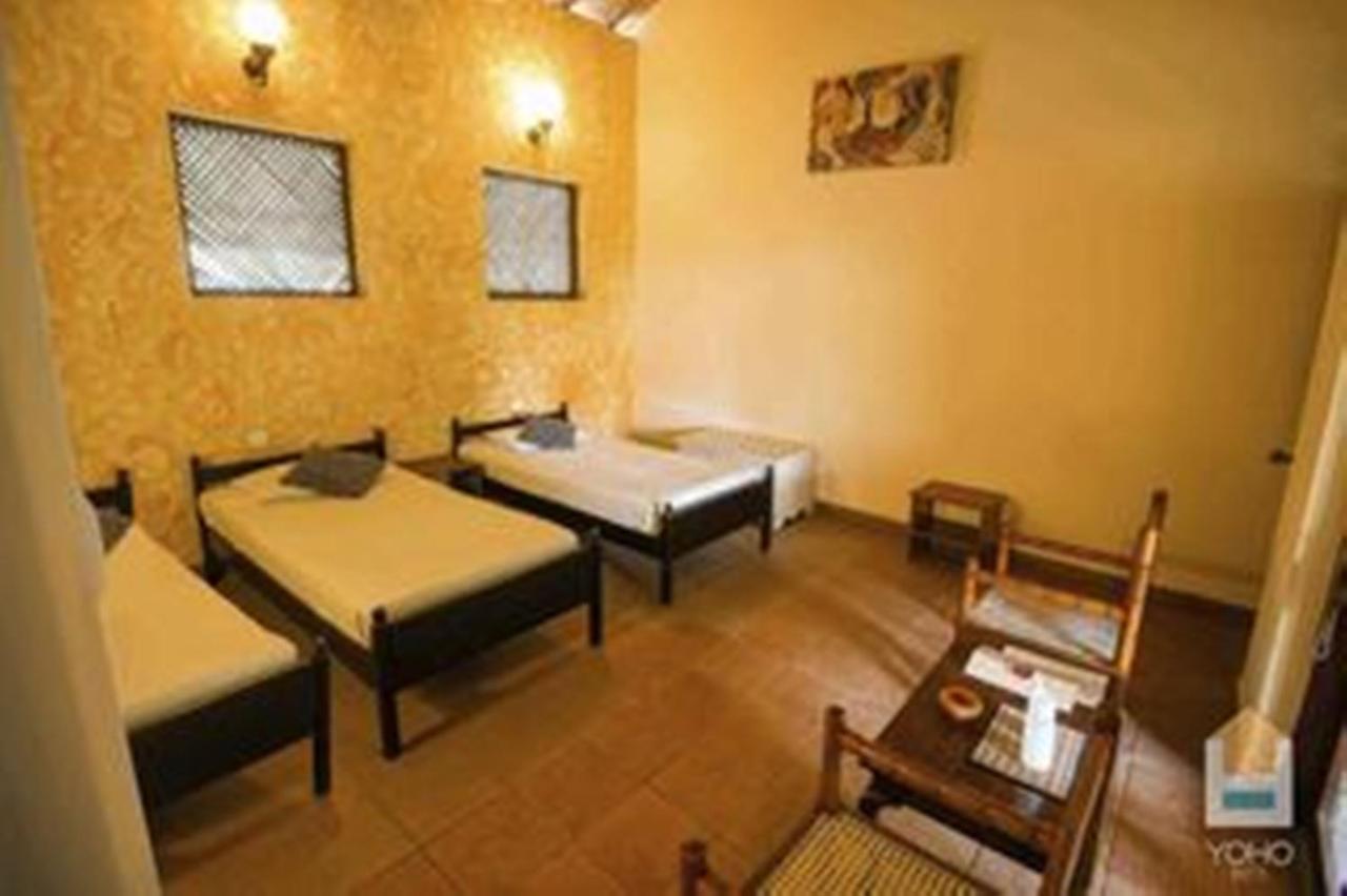 Yoho Rivi Ras Hotel Dehiwala-Mount Lavinia Buitenkant foto